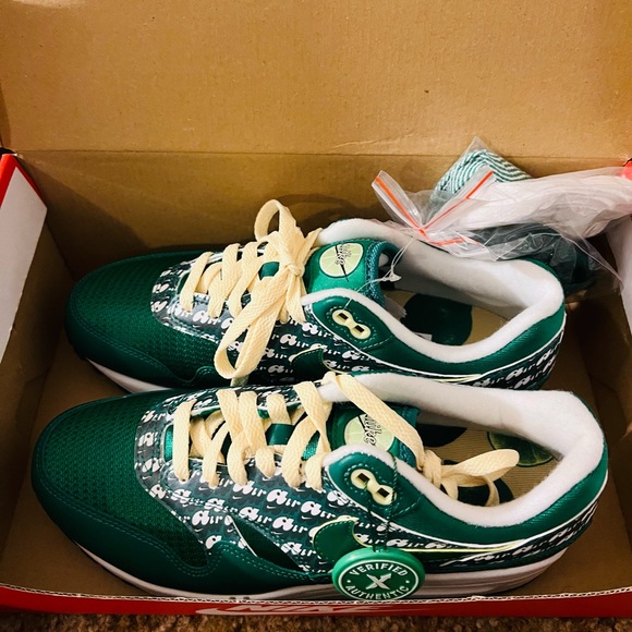 nike air max 1 prm pine green